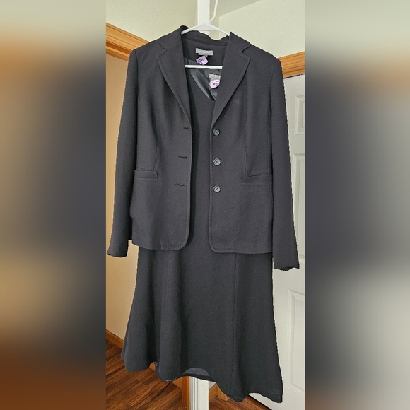 Ann Taylor Dresses & Skirts - Ann Taylor Dress and Blazer